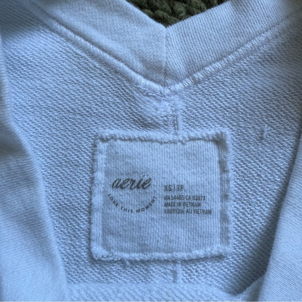 Aerie Wonder Oversized V-Neck Sweatshirt - Picture 7 of 7